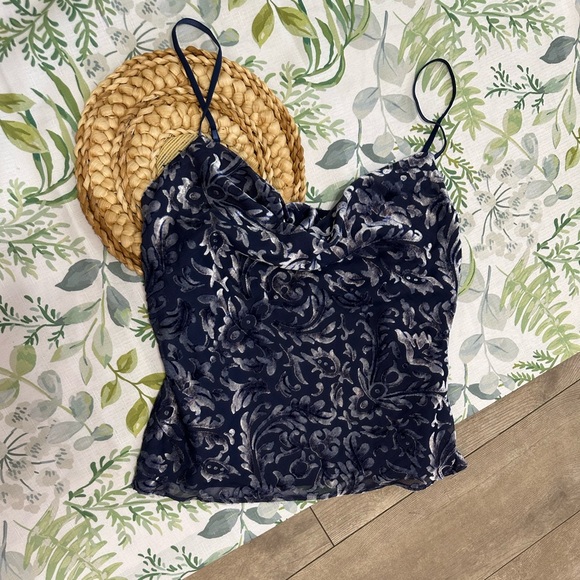 New Majorelle Women’s Velvet Cami Tank Top 90s Style Size Small - Picture 14 of 16